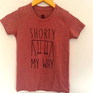 One messy bun shirt sleeve tee 6-7